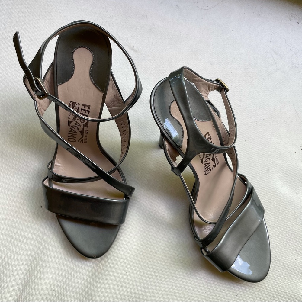 NWOB Salvatore Ferragamo Silver Strappy Pumps